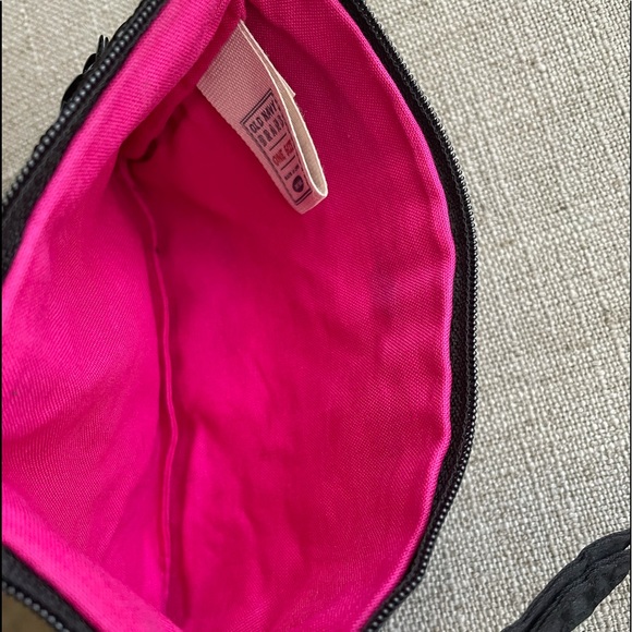 Old Navy Black Sequined Zippered Wristlet - Picture 4 of 4